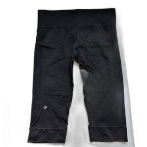 Lululemon Ebb to Street Crop Leggings
